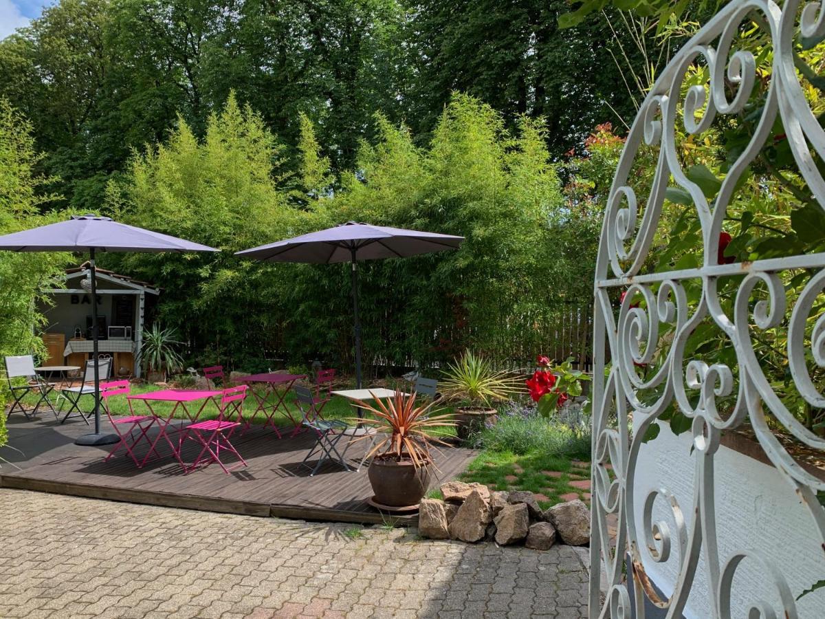 Chambres D'Hotes Le Domaine Des Remparts Selestat Exterior photo