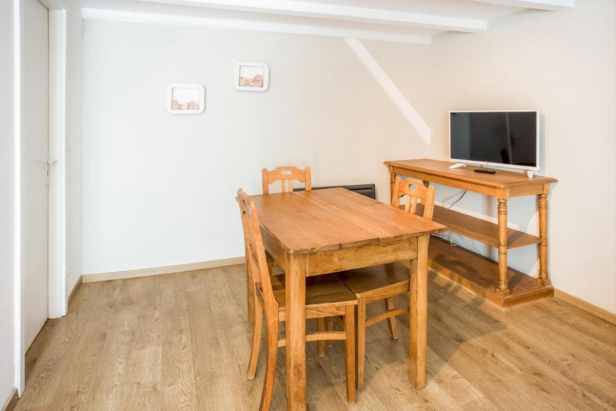 Chambres D'Hotes Le Domaine Des Remparts Selestat Room photo
